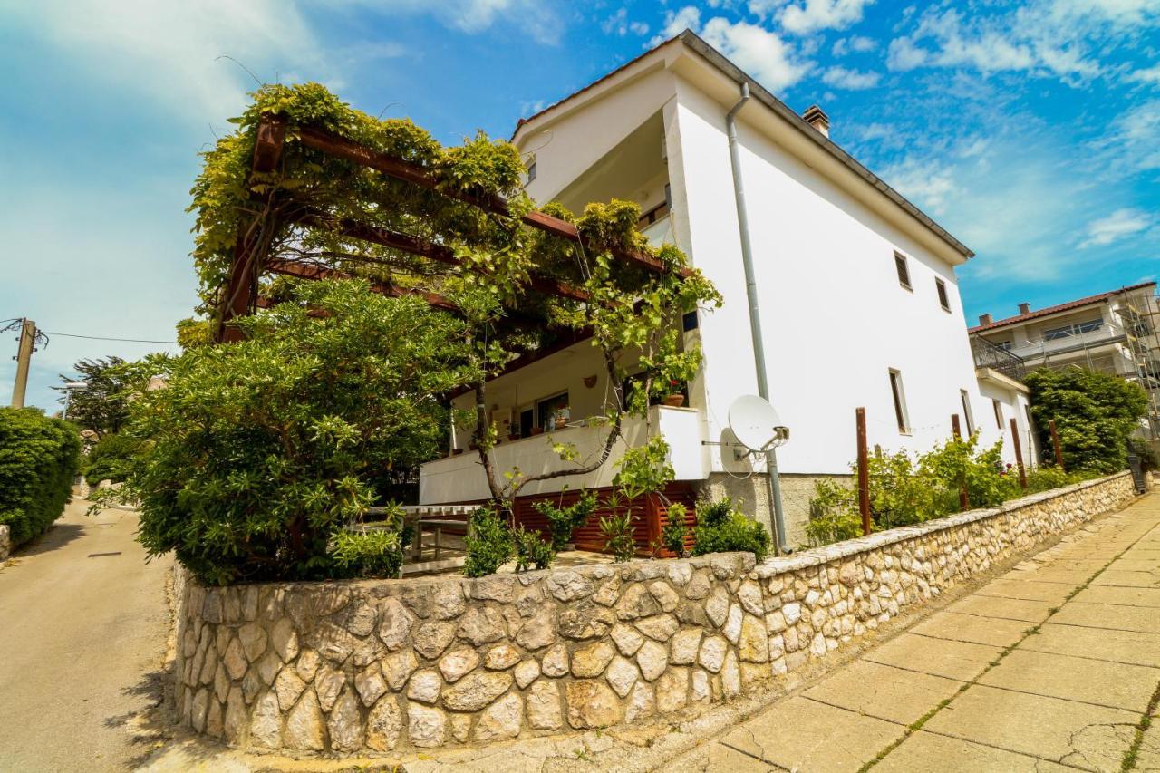 Apartments Edo With Terrace Baška Extérieur photo